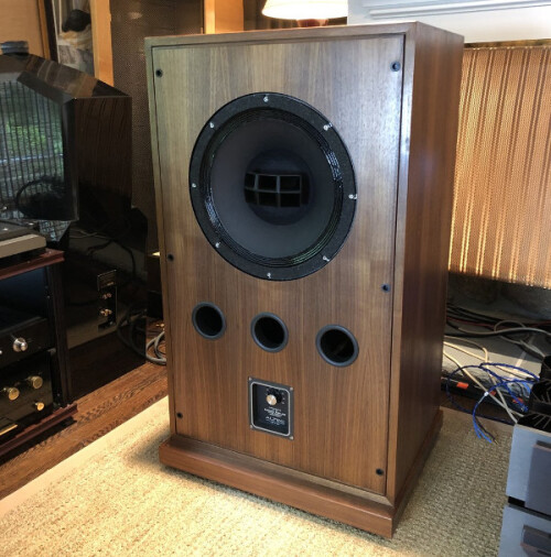 Altec-Lansing-604-8G.jpg